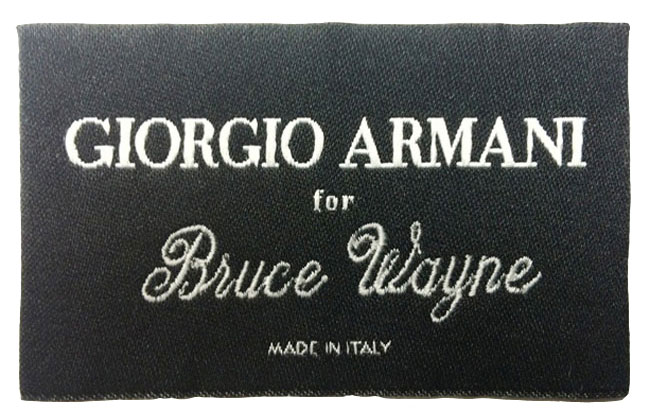 Etiqueta personalizada de los trajes de Giorgio Armani para Bruce Wayne